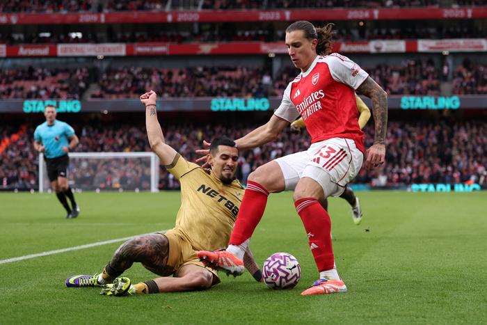 Crystal Palace vs Arsenal in Premier League action
