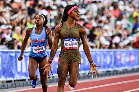Sha'Carri Richardson wins 100m heat despite a stumble and untied shoes to qualify for semis at US Olympic Trials