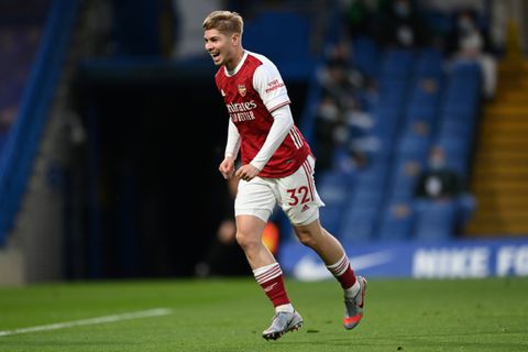 Smith Rowe signs new long-term deal with Arsenal