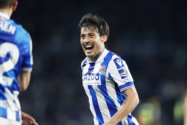 David Silva signs for Real Sociedad after leaving Man City a legend