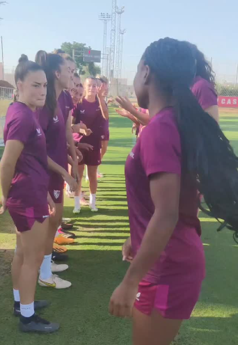 On Tuesday, August 22, 2023, Sevilla confirmed the return of Payne to the club.