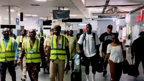 Israel Adesanya storms Lagos: Nigerian Stylebender arrives with Parents after loss to Dricus Du Plessis