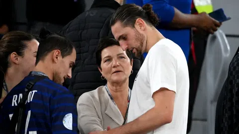 Rabiot's Mother Erupts: ‘Marseille Management Incompetent and Trying to Push Adrien Out’