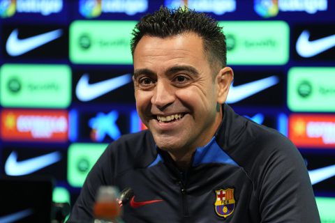 Barcelona boss Xavi signs new contract until 2025