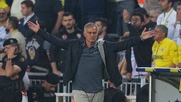 Worry for Fenerbahce as Jose Mourinho suffers training ground injury 