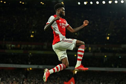 Partey ends goal drought as Arsenal beat Villa