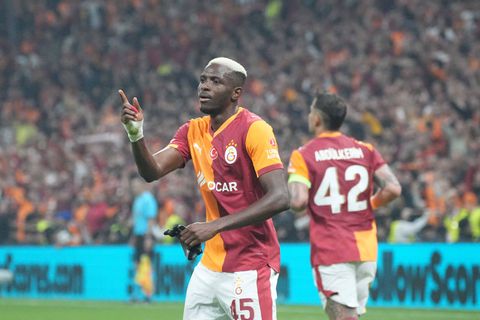 Osimhen's UCL Dominance: Galatasaray Star Smashes European Record