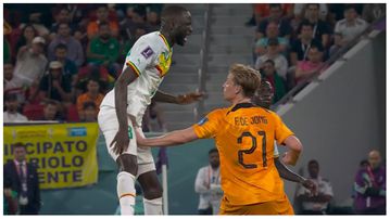 Reactions as Frenkie de Jong hits Cheikhou Kouyate in the private part