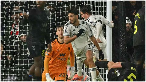 Fulham Stuns Sunderland 1-0: Chukwueze, Iwobi Shine in Crucial Victory