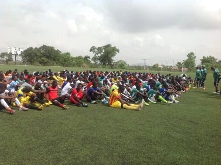 Headache for Ugbade as 1000 players storm camp