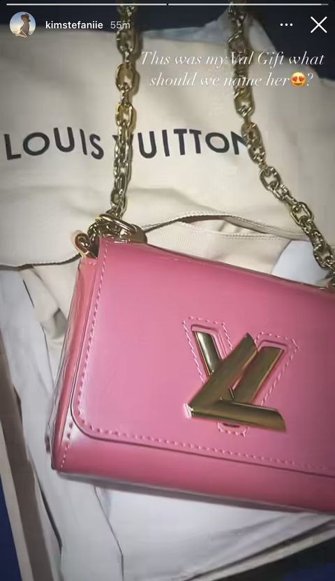 Stefanie Ladewig showed off her Valentines Day gift on Instagram