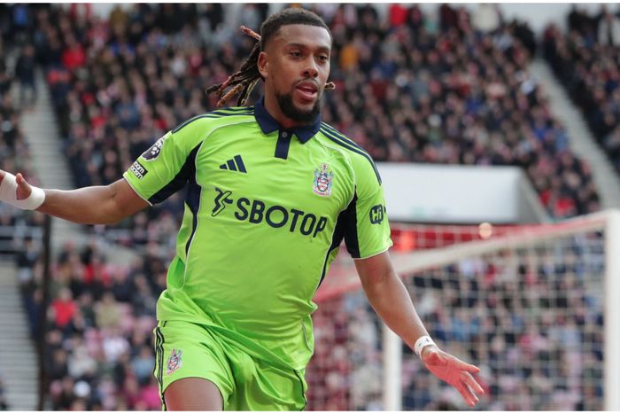 The King of Sunderland Alex Iwobi is your Naija Baller of the Week — and it wasn't even close