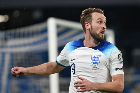 Harry Kane beats Rooney's record to become England's highest goalscorer