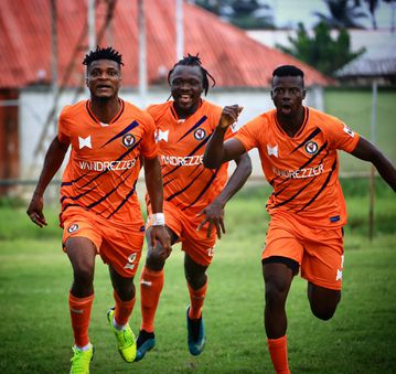 Vandrezzer secures away win in NNL opener