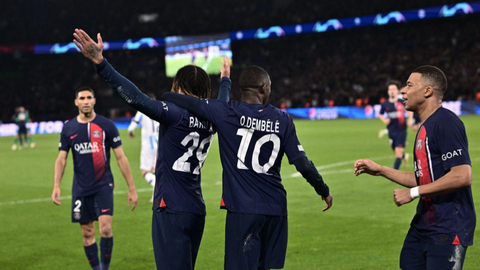 Injury blow as PSG winger risks missing Barcelona clash
