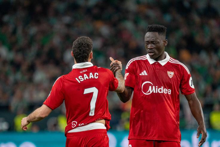 Sevilla sack head coach following recent comment on Akor Adams