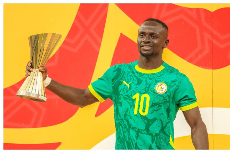 CAF instruct Senegalese captain Sadio Mané to hand over the MVP Award || imago