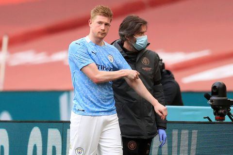 Man City's De Bruyne fit for League Cup final, PSG clash