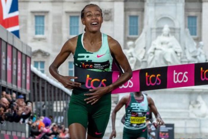 Sifan Hassan wins the 2023 London Marathon