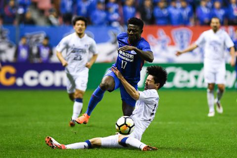 Obafemi Martins playing for Shanghai Shenhua in 2018
