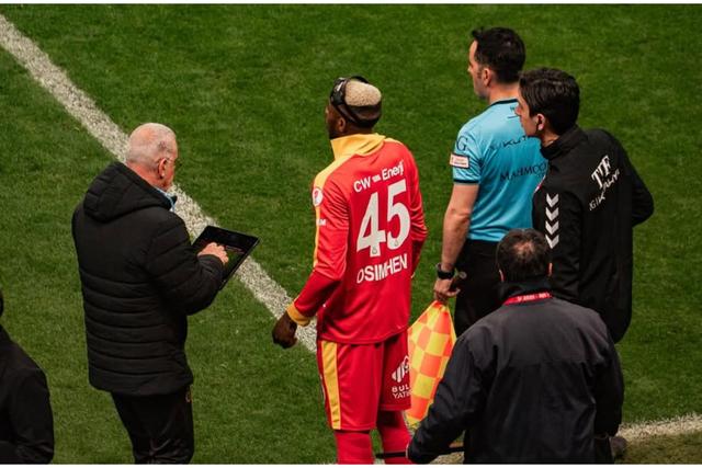 How Nigeria reacted to Victor Osimhen’s return in heartbreaking Cup exit