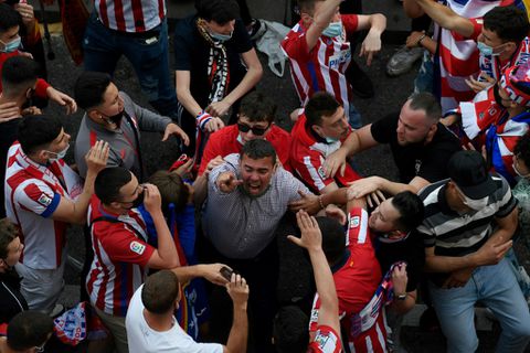 Thousands of Atletico fans defy pandemic by celebrating title triumph in Madrid