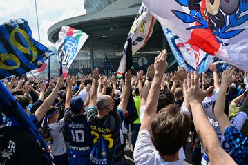 Champions Inter celebrate 'special moment' with fans at San Siro