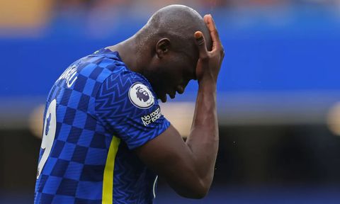 Lukaku MUST apologise to the fans or stay away — Ex Chelsea star