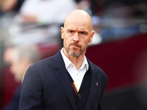 Ten Hag wants Manchester United star out of the club as soon as possible