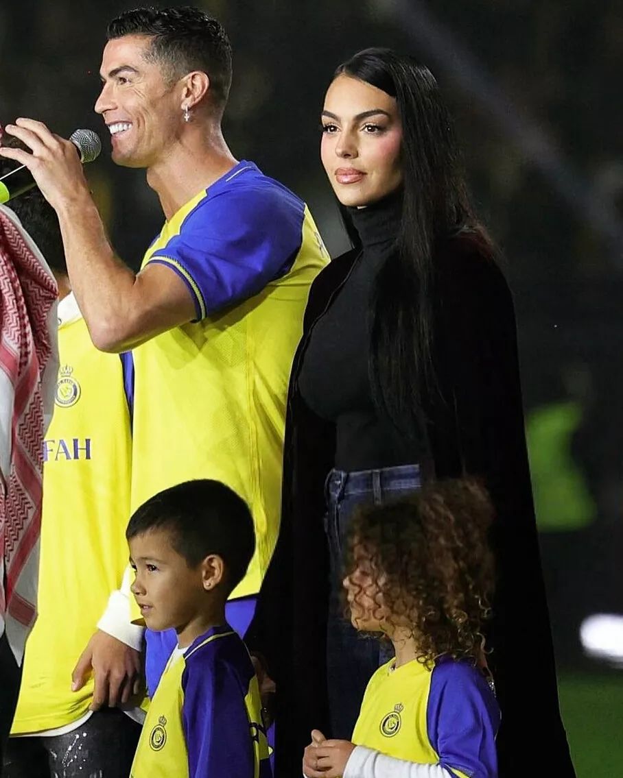 Cristiano Ronaldo and Georgina Rodriguez cosy up in a sweet snap right  after his 38th birthday