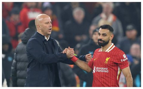 Slot hopes Salah wins Ballon d'Or, and plans a gift for Xabi Alonso