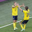 Claesson hits last-gasp winner for Sweden against Poland