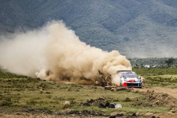 Ogier shows young guns ‘how its done’ to take commanding lead on Friday