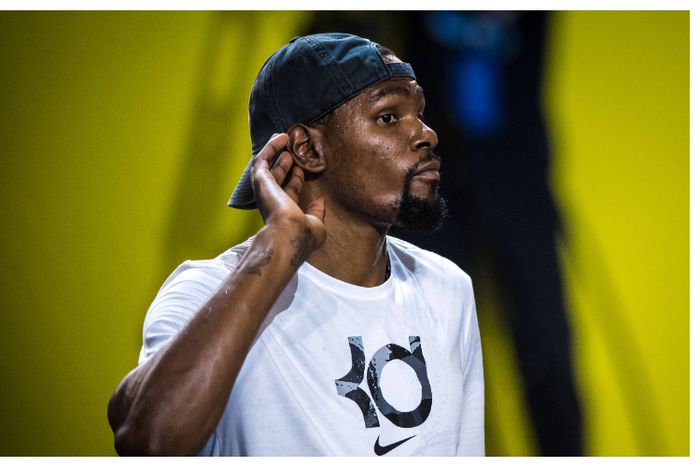 Surprising moment for Durant