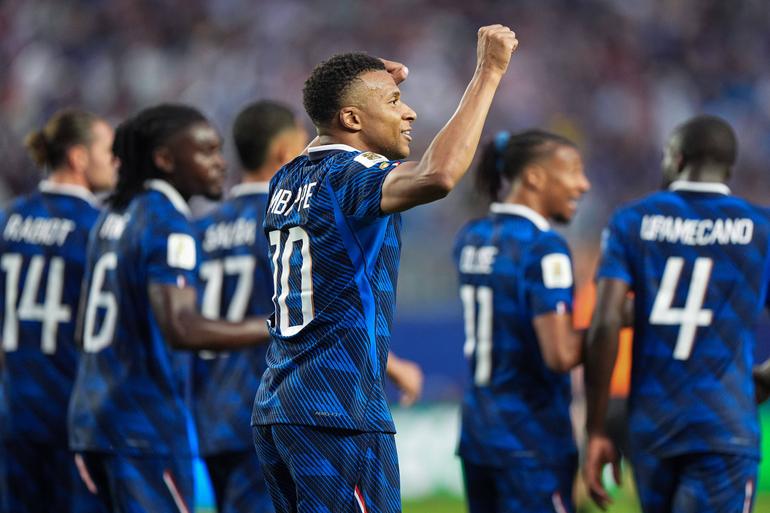 Mbappe scores a brace for France || imago