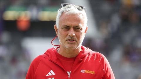 Mourinho announces new four-year contract