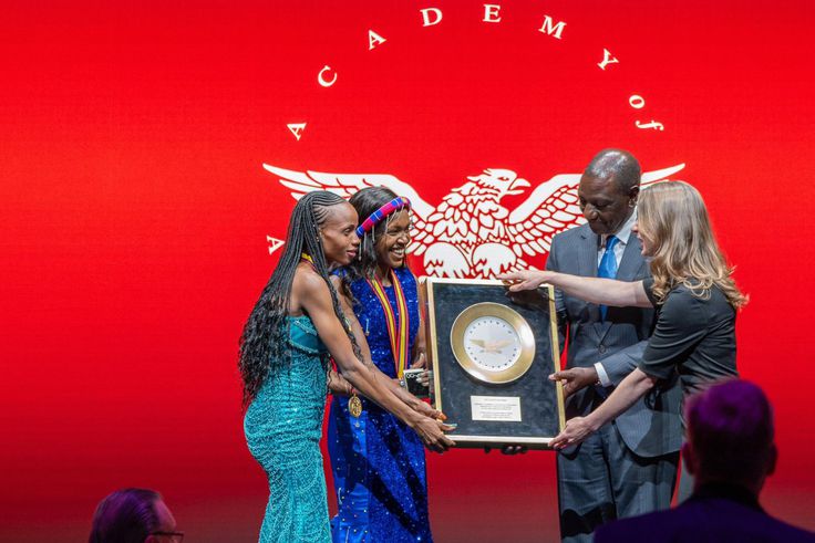 Faith Kipyegon, Beatrice Chebet honoured with prestigeous award in New York