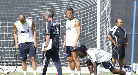 Report: Mourinho wants to sign ex-Real Madrid Ballon d'Or winner from Saudi