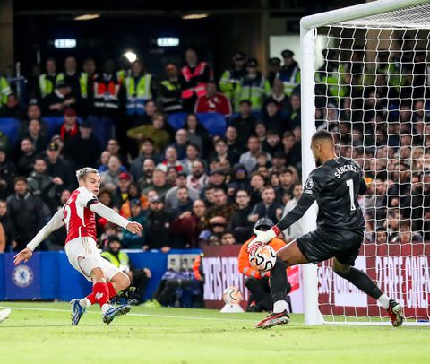 Trossard scores Arsenal's equaliser || Credit: Imago