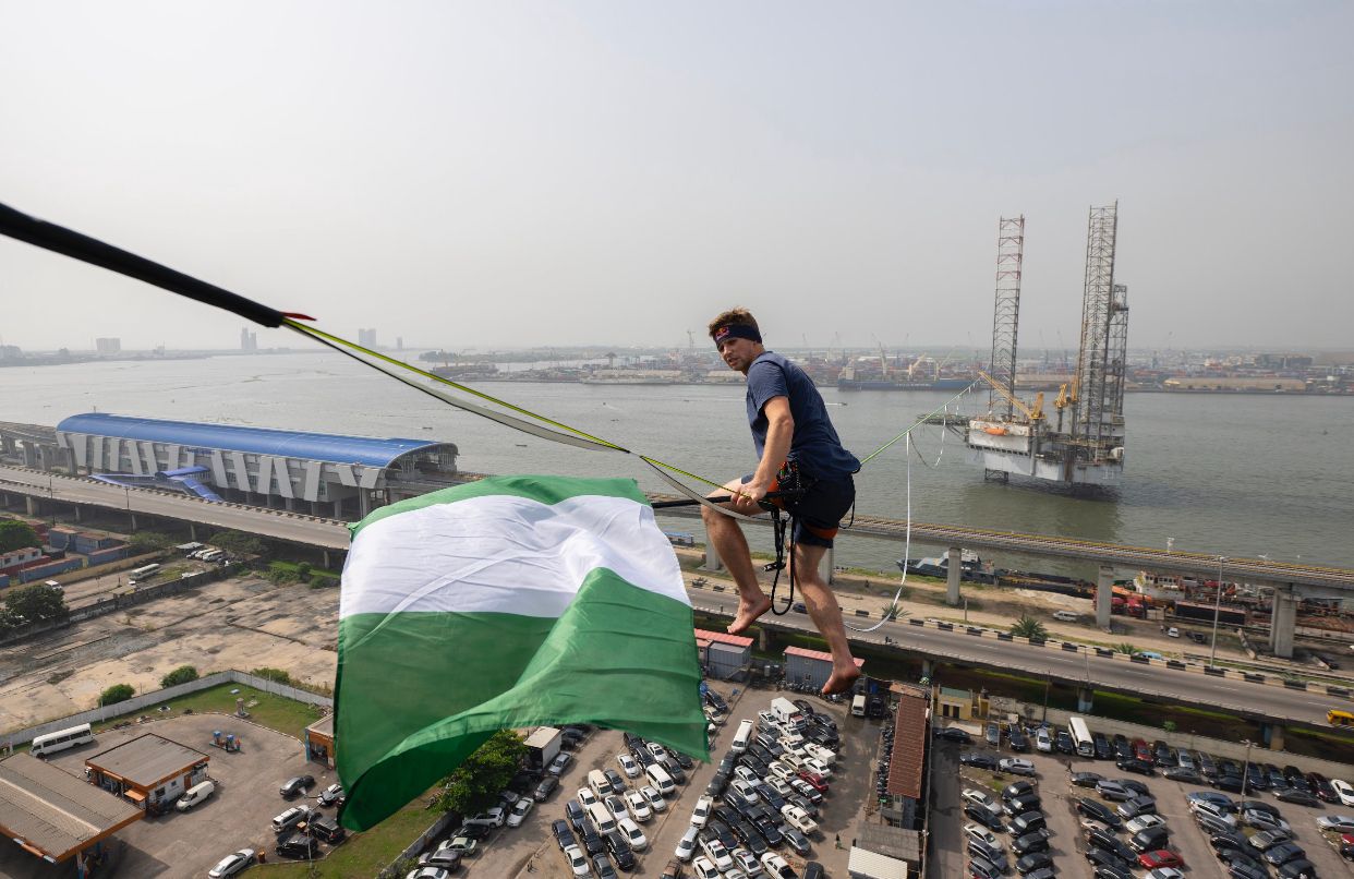 Jaan Roose Walked On A Thin Rope In Lagos | Fab.ng