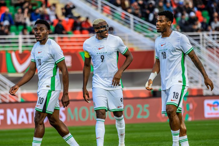 Victor Osimhen, Raphael Onyedika and Fisayo Dele-Basiru during the game against Uganda || Image credit: Imago