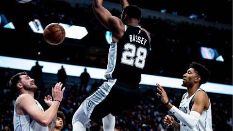 Charles Bassey drops career-high as Spurs lose to Mavericks