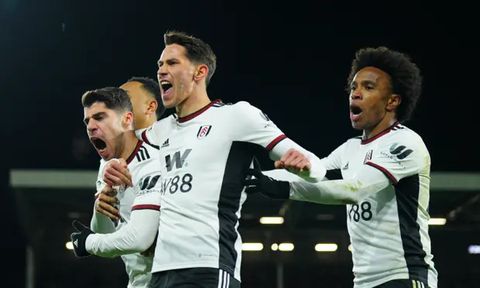 Solomon rescues point for Fulham to keep top-four hopes alive