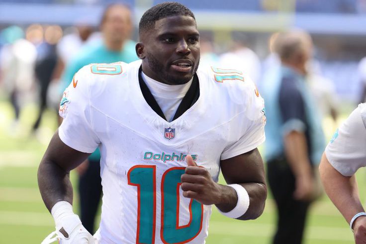 Tyreek Hill Sensationally Ditched by the Dolphins as Miami Cut Costs