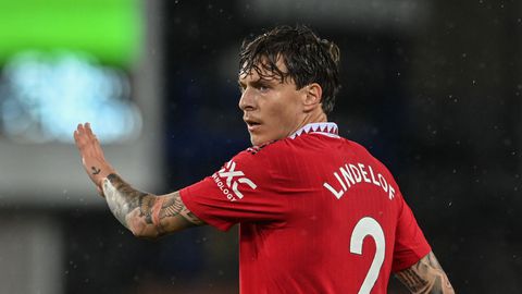 Victor Lindelof hints at possible Manchester United departure