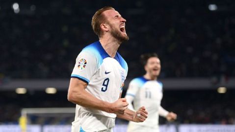 Kane passes Rooney as England's record top scorer