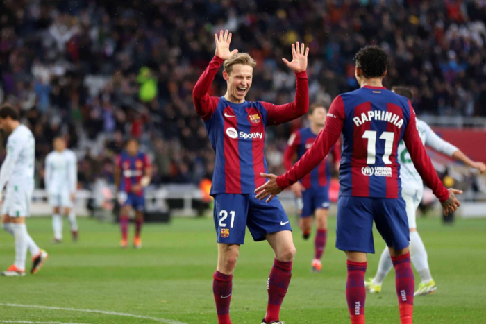 Raphinha FC Barcelona, Barca and Frenkie de Jong (FC Barcelona) celebrate after scoring their team s third goal during the La Liga EA Sports between FC Barcelona and Getafe