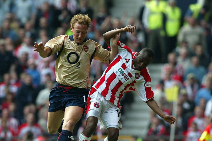 Peter Ndlovu playing against Arsenal | Imago
