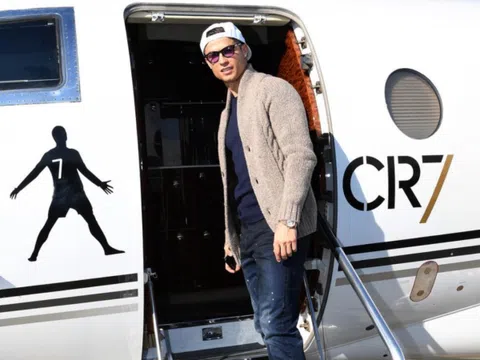Top 7 World Footballers Who Own Luxurious and Expensive Private Jets
