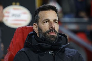 Manchester United legend Ruud van Nistelrooy quits PSV over 'lack of support'